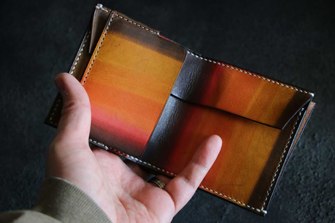 サンバースト革財布