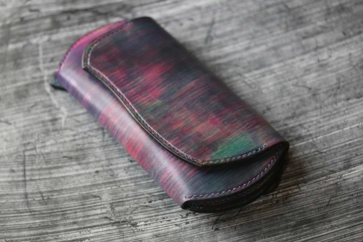 バイオレット閃光染色個性的長財布