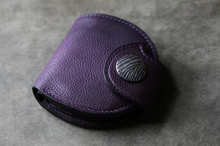 エルバマットレザーシボ紫ゼブラコンチョ丸い革財布