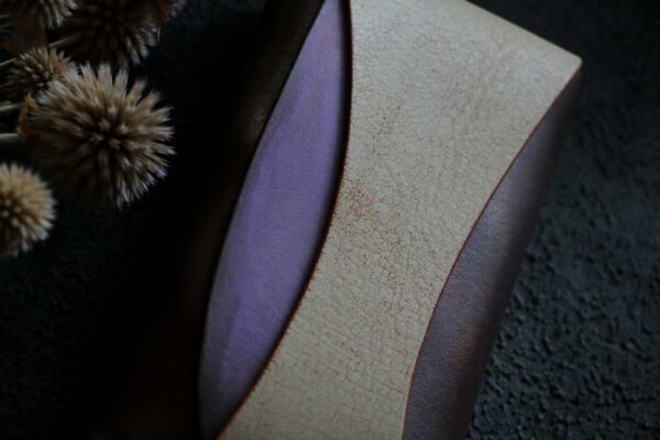 金具を使わない個性的革財布