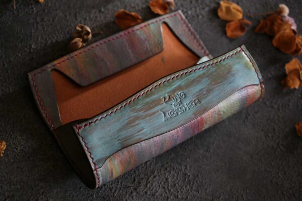 革のみでできたロールバトンペンケース
