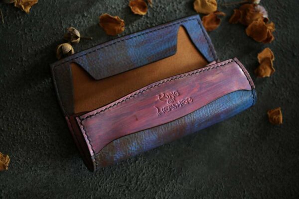 革のみでできたロールバトンペンケース