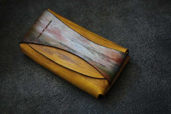 金具を使用しないコンパクト長財布