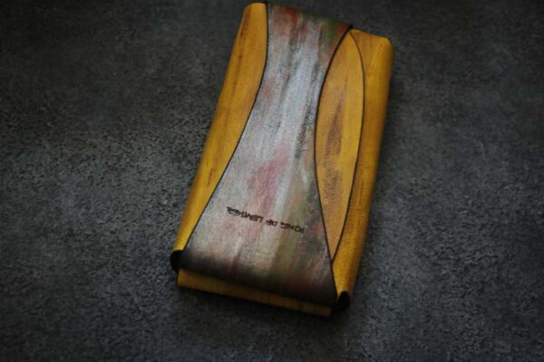 金具を使用しないコンパクト長財布