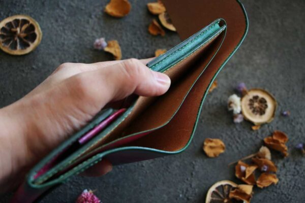 ピンクカラーウォレット