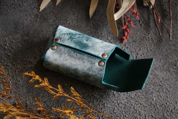 レザーキャラメルボックス