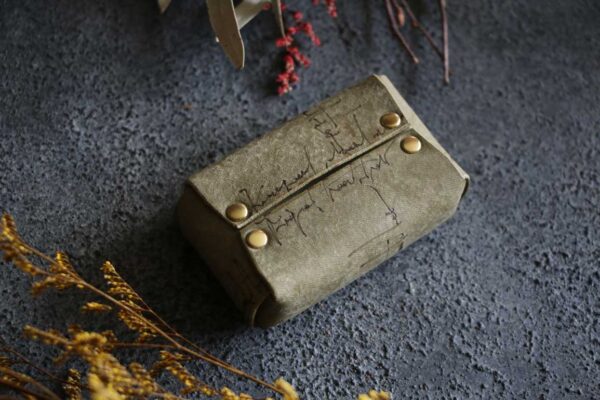 レザーキャラメルボックス