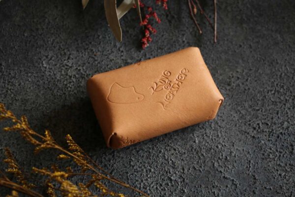 レザーキャラメルボックス