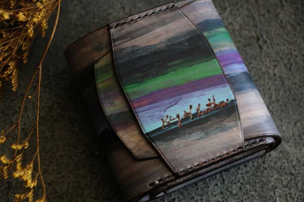 個性的染色ハーフウォレット