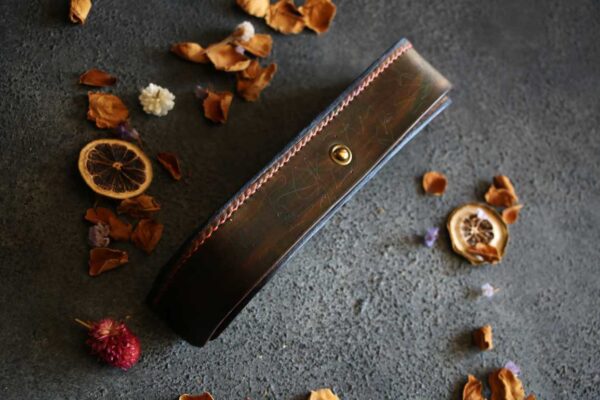 月型駒合わせ縫いペンケース