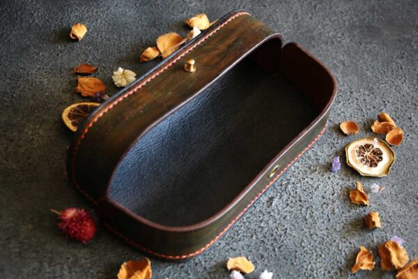 月型駒合わせ縫いペンケース