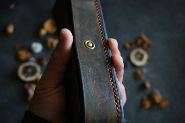 月型駒合わせ縫いペンケース