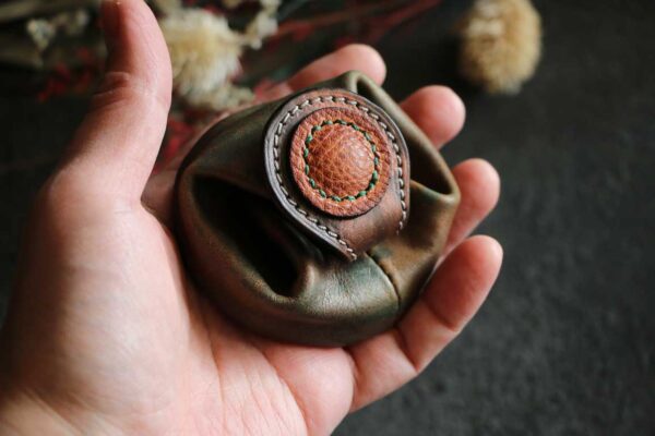 柿型巾着レザーコインケース