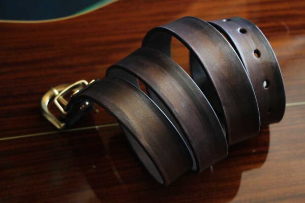 真鍮金具レザーベルト