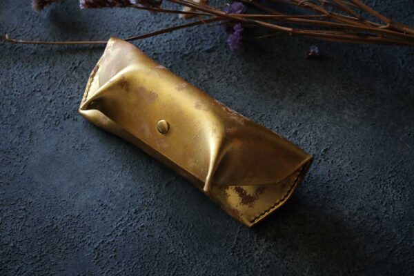 ビンテージ金箔レザーメガネケース