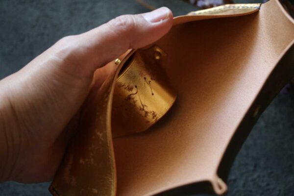 ビンテージ金箔レザーメガネケース