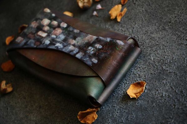 モダンブラウンコンパクト長財布