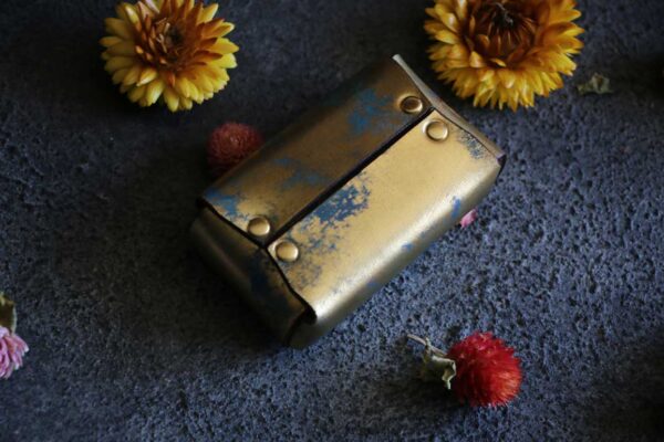 金箔レザーキャラメルボックス