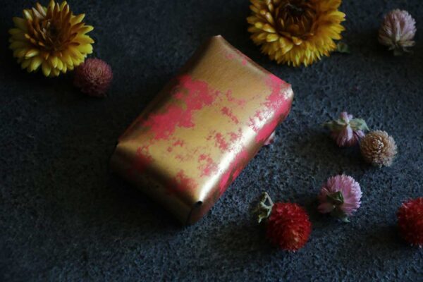 金箔レザーキャラメルボックス