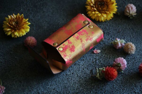 金箔レザーキャラメルボックス