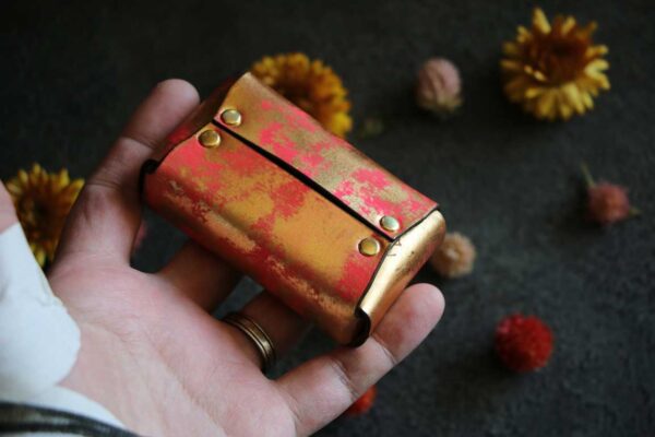 金箔レザーキャラメルボックス