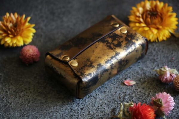 金箔レザーキャラメルボックス