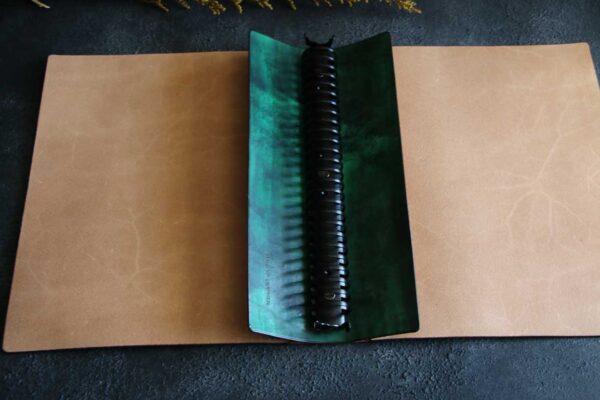 分厚いＢ5バインダーレザー革手帳アート染色