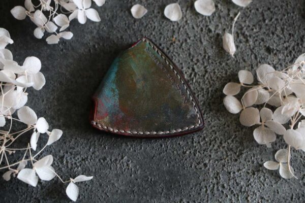 ピック型レザーギターピックケース