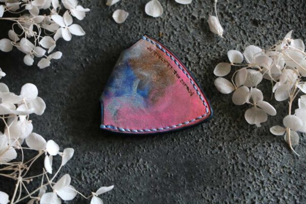 ピック型レザーギターピックケース