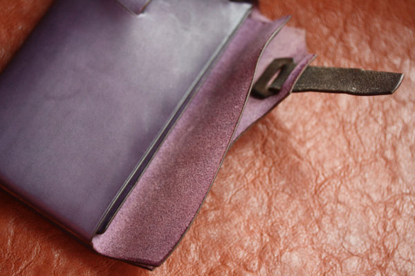エルバマット紫シームレス財布