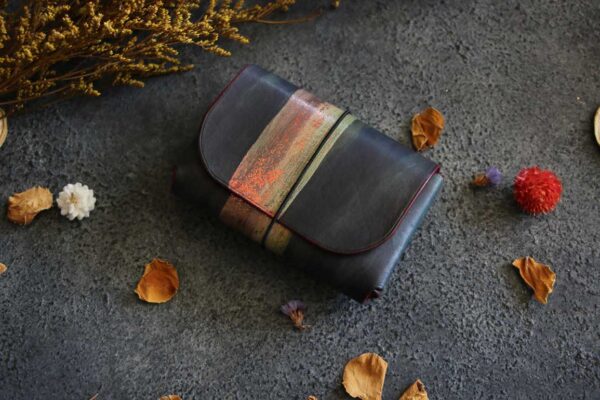 シームレススライド式名刺入れ