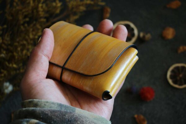 シームレススライド式名刺入れ