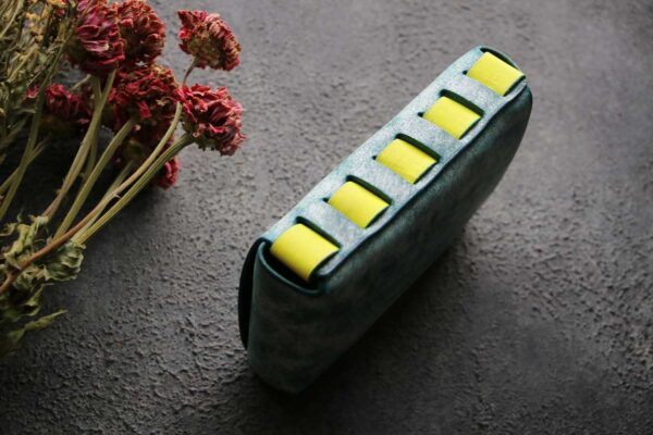 レザーマルチケース