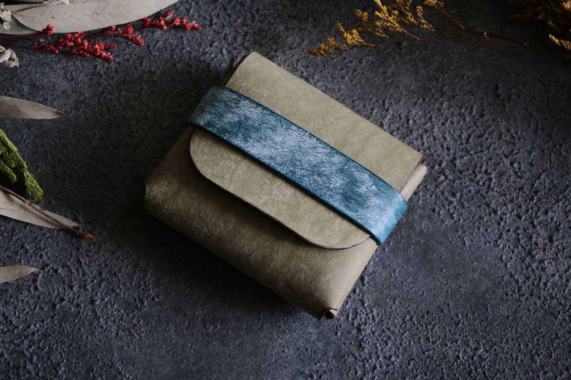 お札＋カード専用革財布