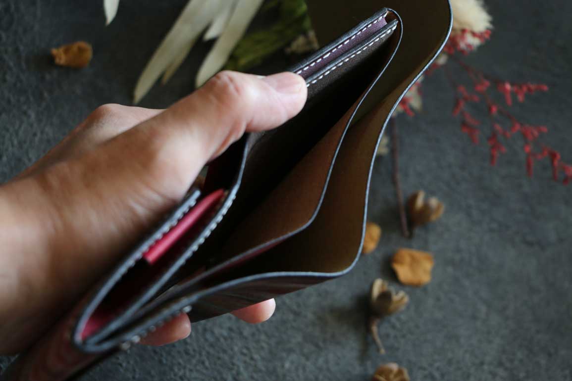 個性的染色革財布