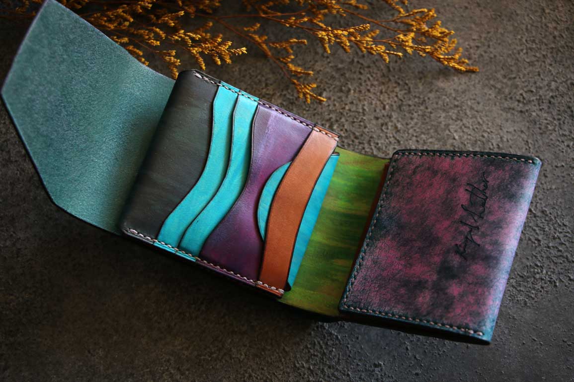 バイオレットレザーハーフウォレット