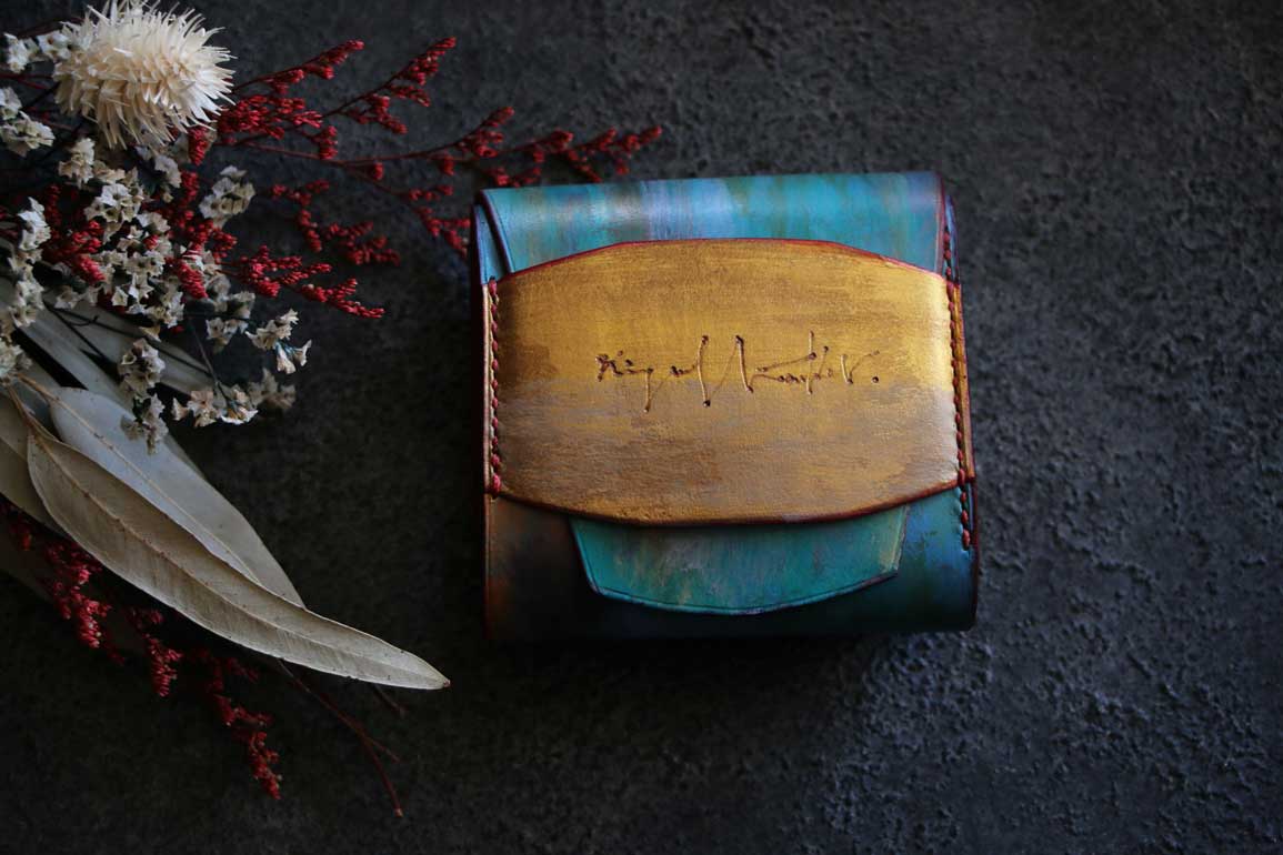 ブルーゴールドレザーハーフウォレット