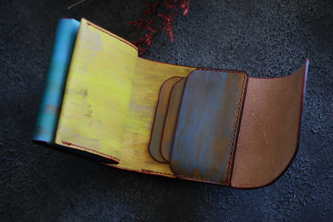 ブルーゴールドレザーハーフウォレット