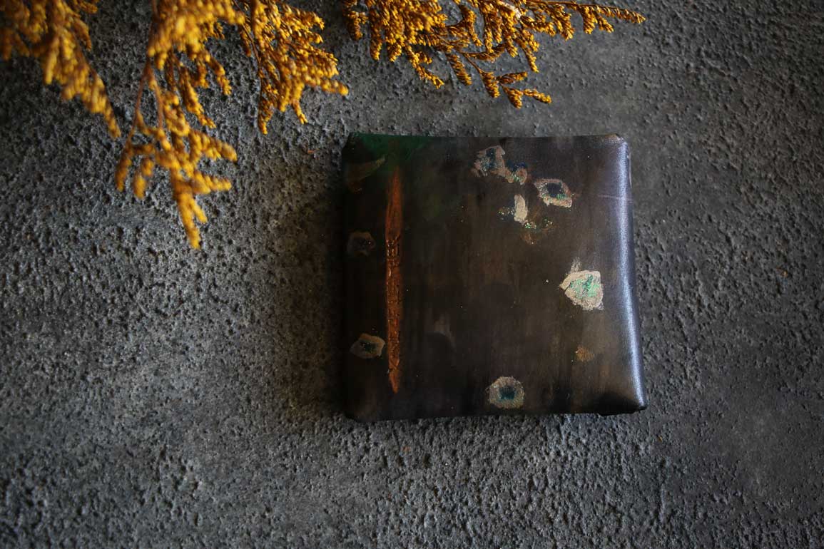 縫わない天目風シームレスレザーコインケース