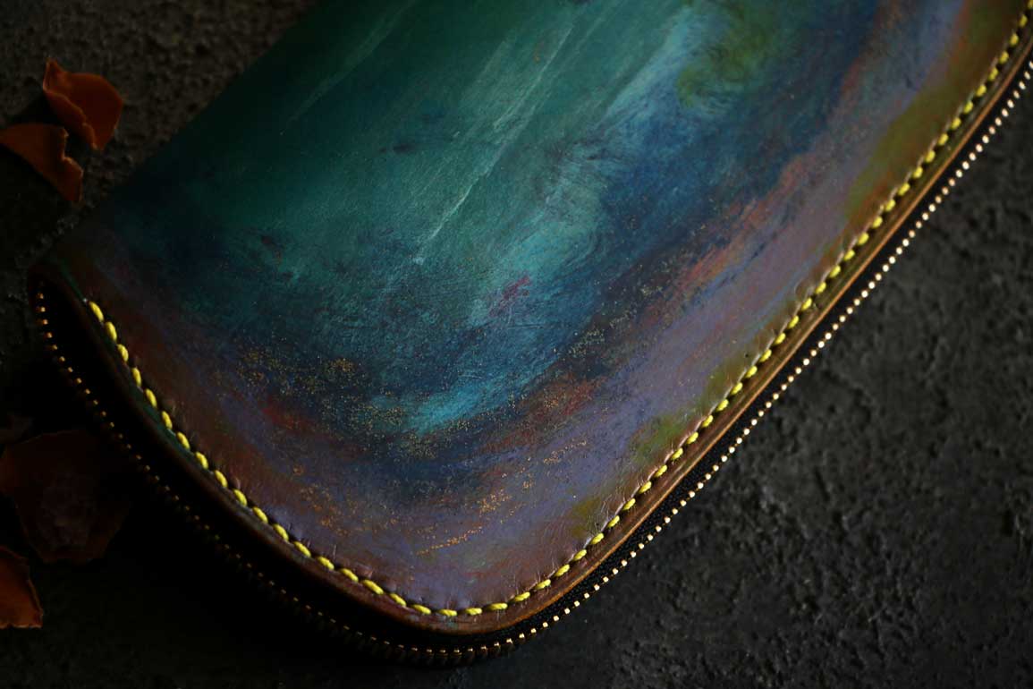 イエローストーンのようなレザーラウンドファスナーウォレット