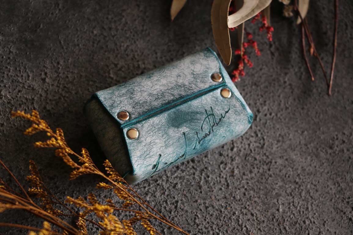 レザーキャラメルボックス