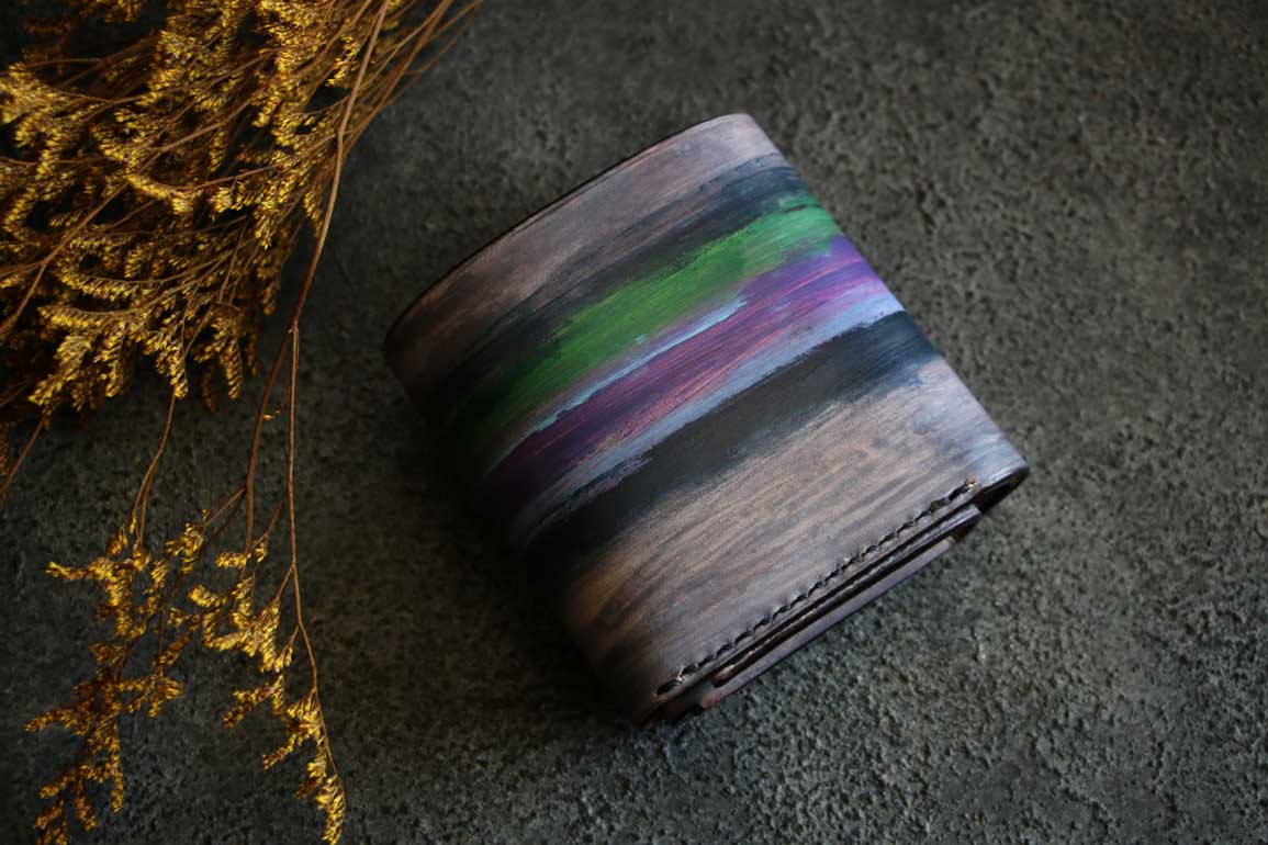 個性的染色ハーフウォレット