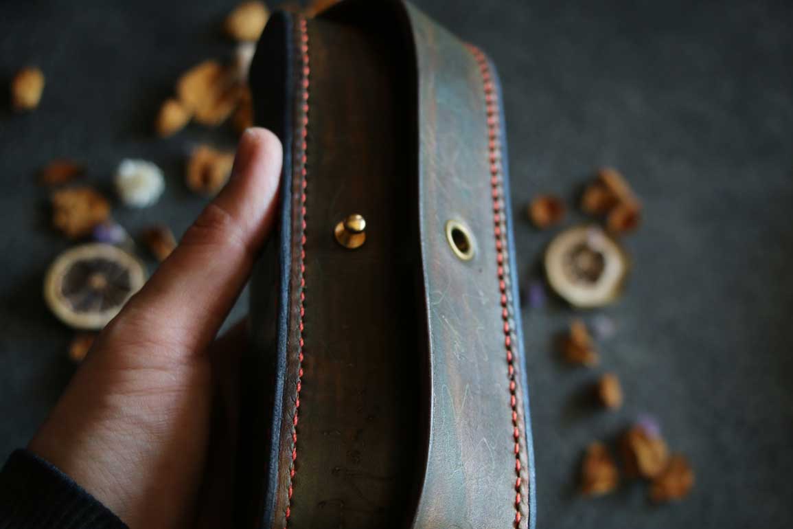 月型駒合わせ縫いペンケース