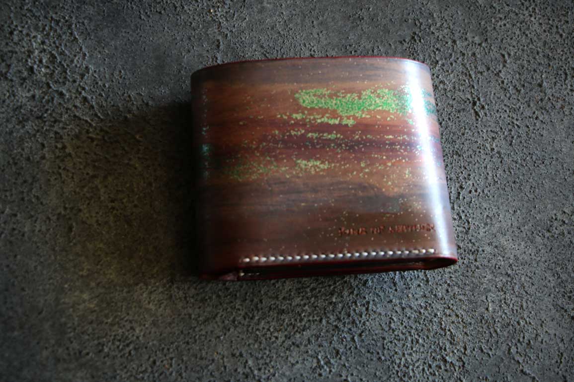 アンティークアートハーフウォレット