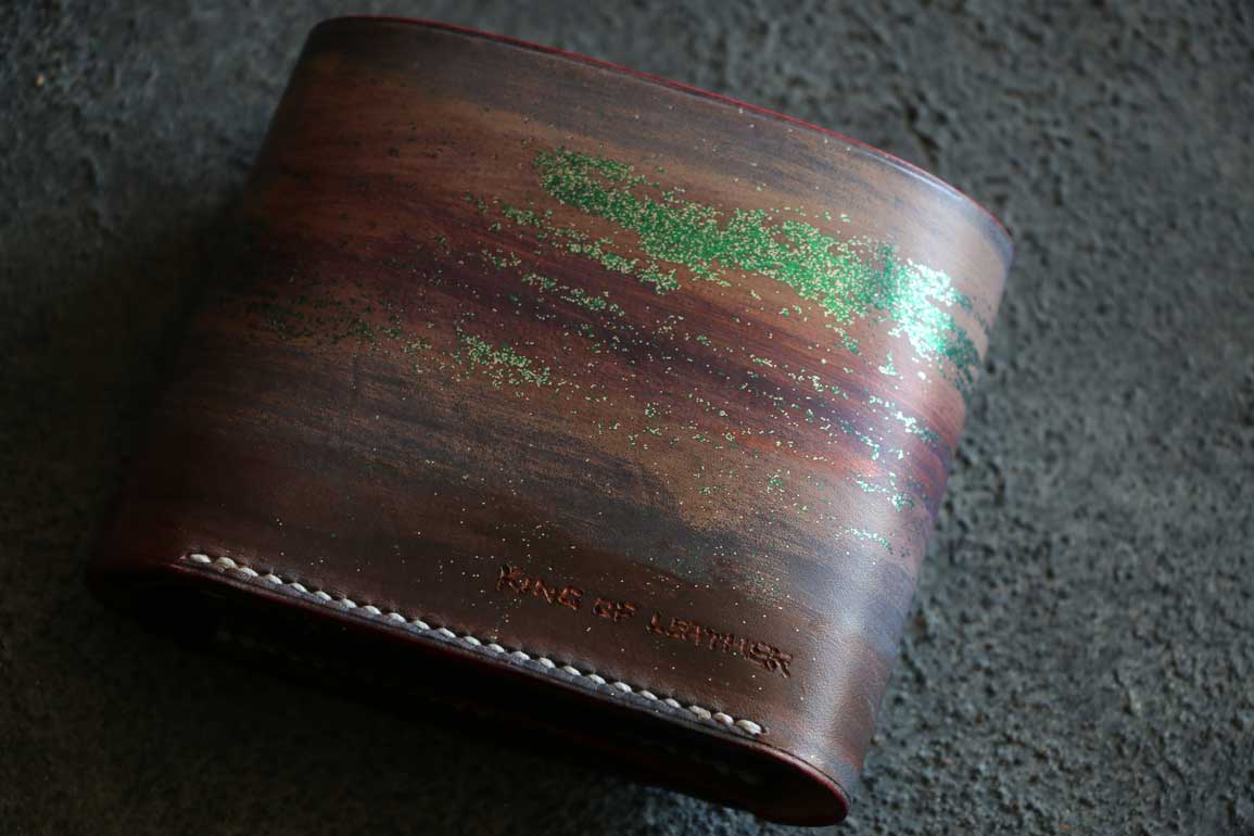 アンティークアートハーフウォレット