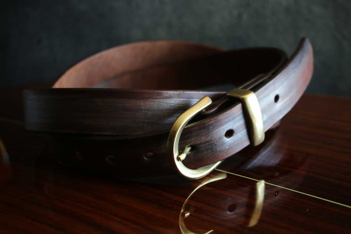 真鍮金具レザーベルト