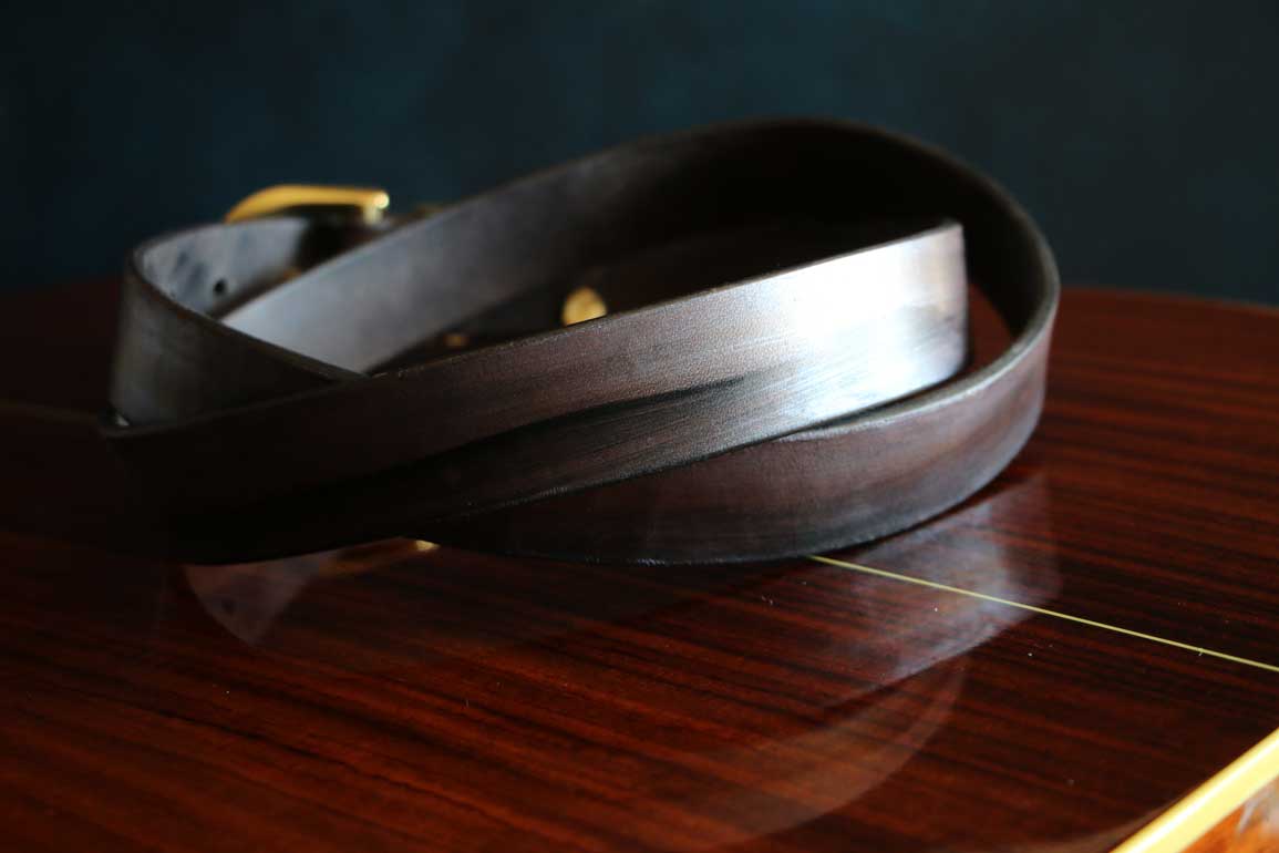 真鍮金具レザーベルト