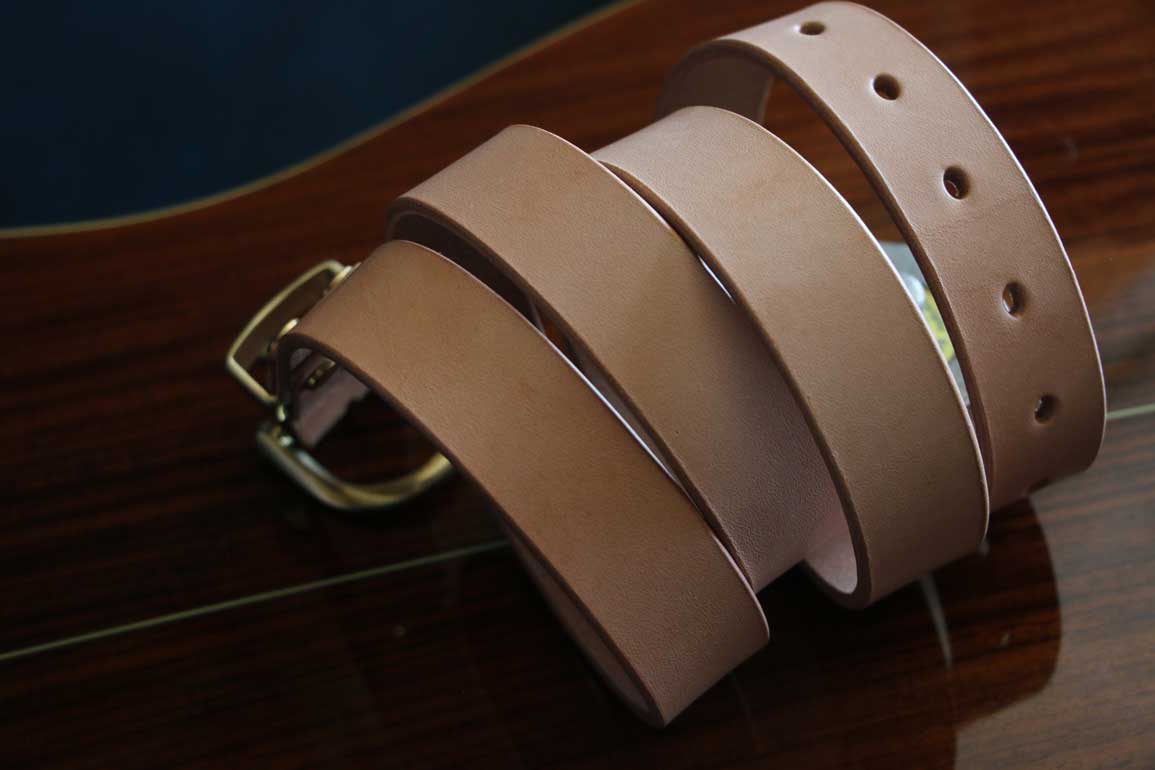 真鍮金具レザーベルト