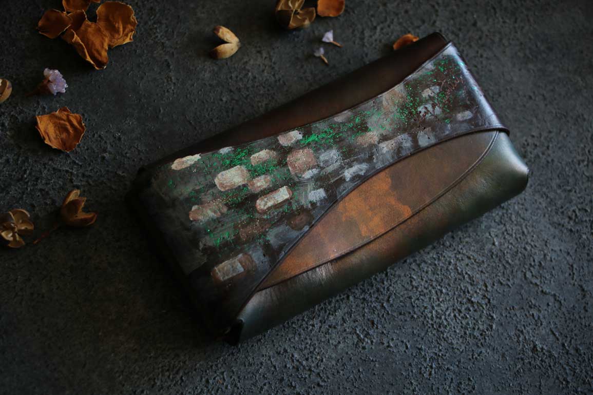 モダンブラウンコンパクト長財布