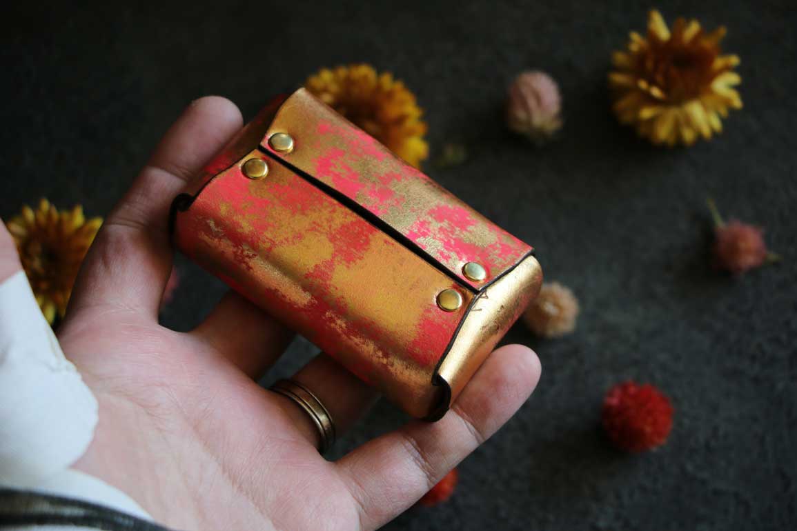 金箔レザーキャラメルボックス